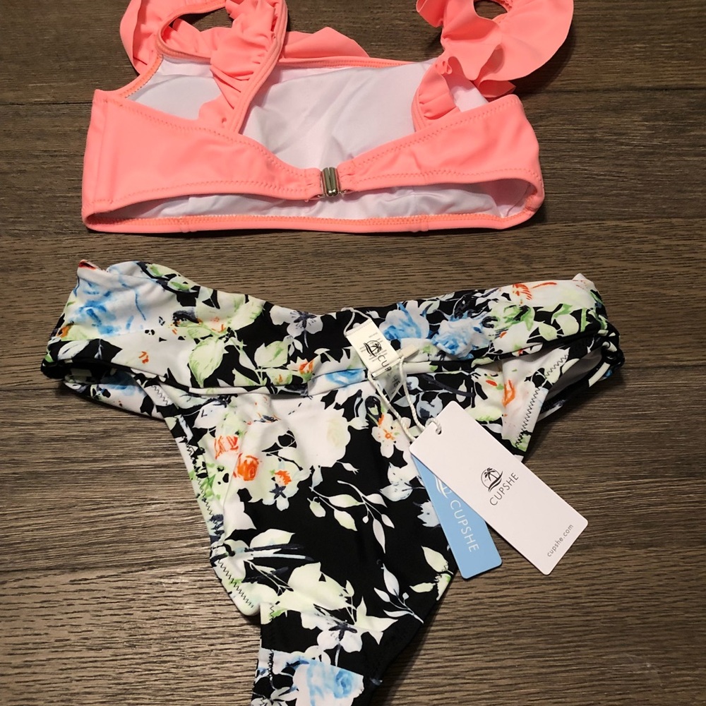 bathing suit - Picture 4 of 5
